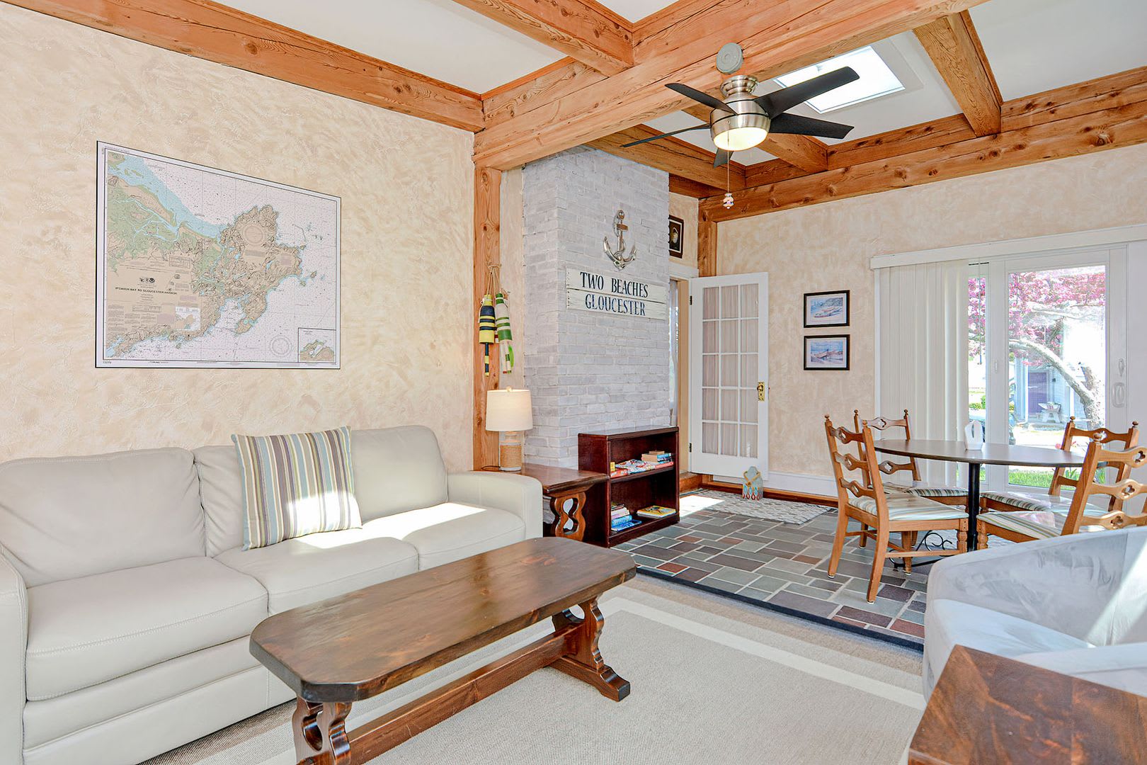 WINTER RENTAL: Two Beaches Cottage – photo 5