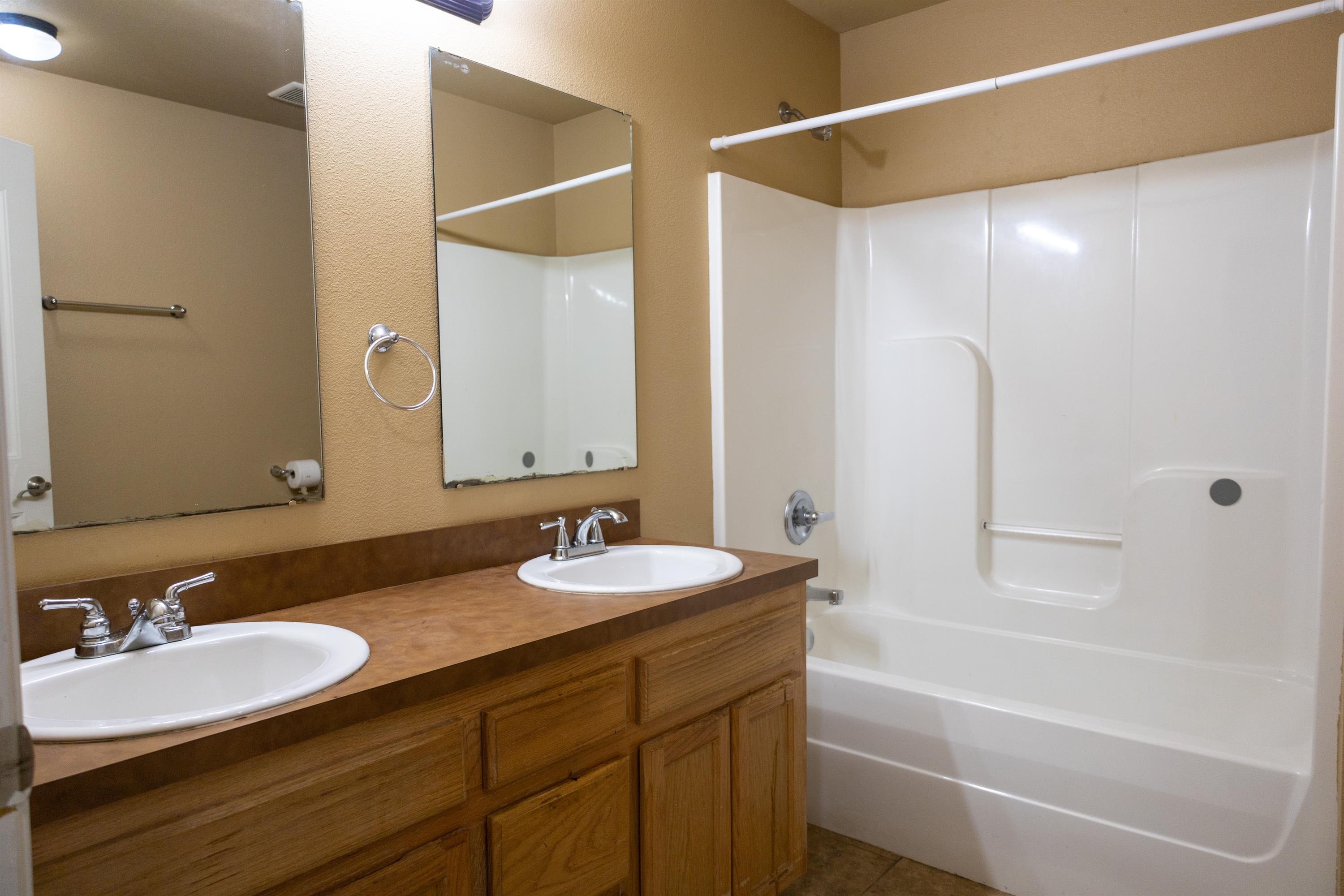 402 Main Street – photo 5
