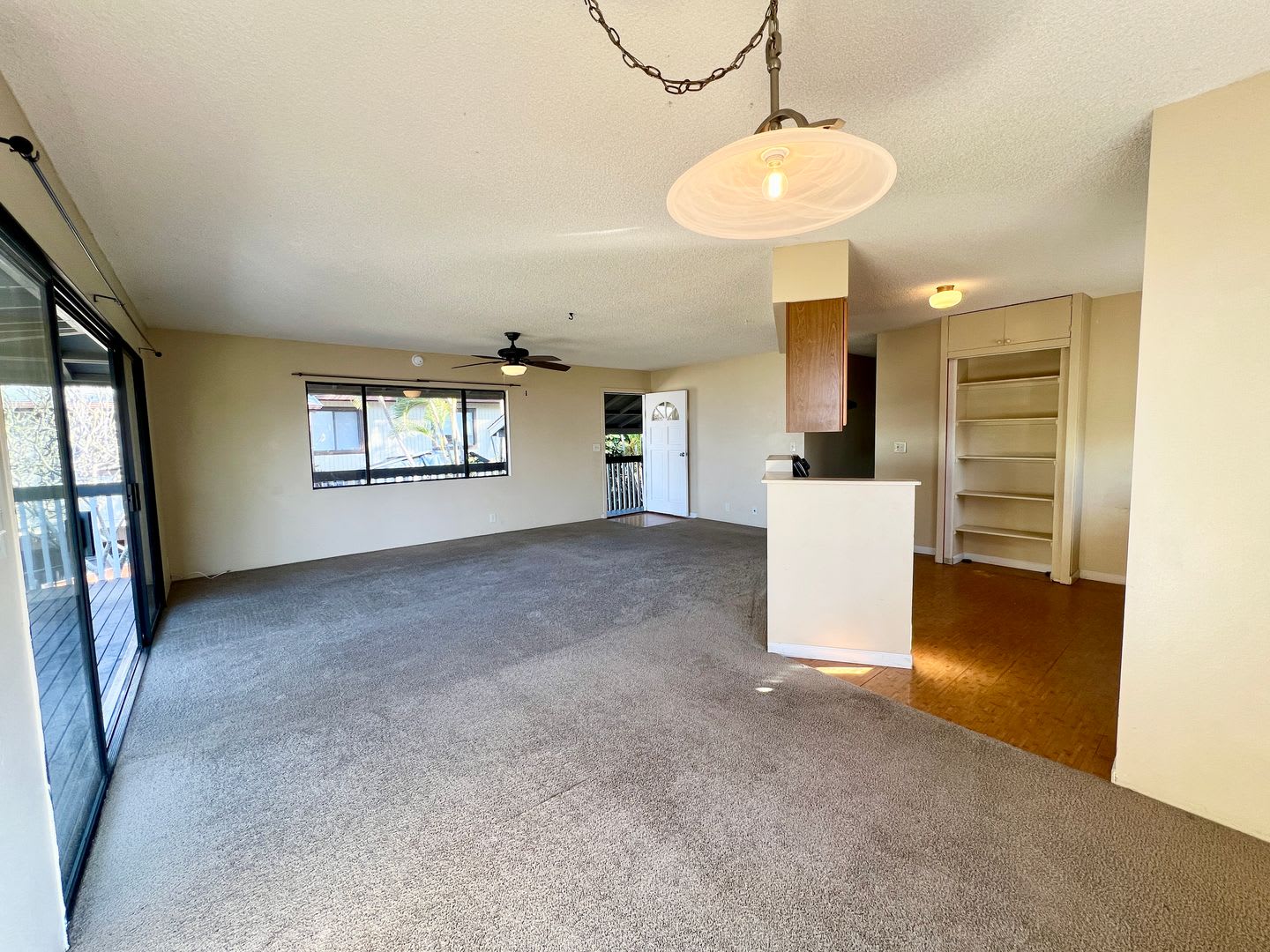UNFURNISHED 3 BED/2BA PRIVATE HOME WITH OCEAN VIEW – photo 3