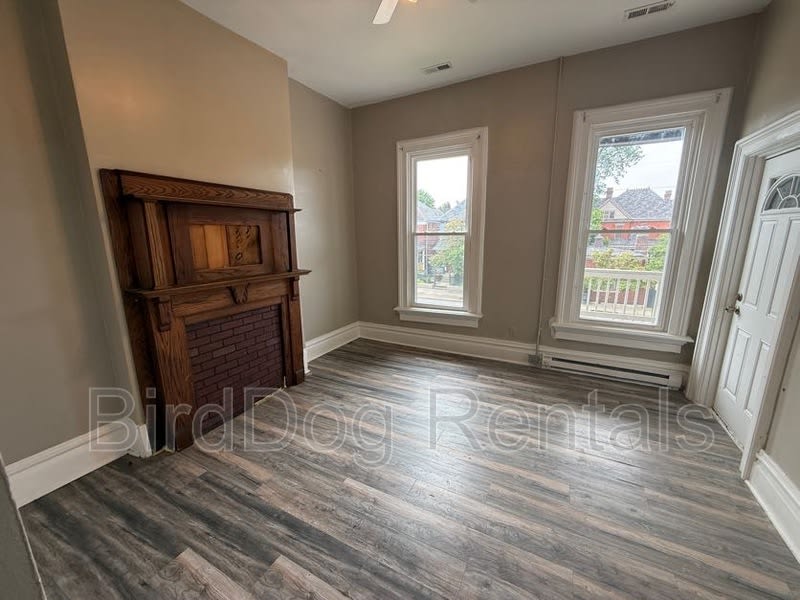 1044-1046 East Long Street – photo 3