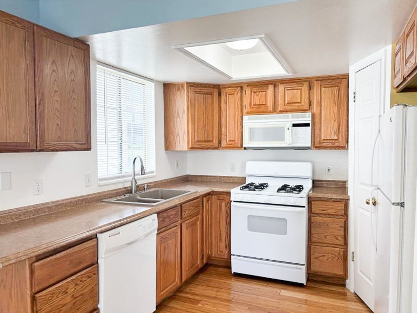 2 BR/1BA – photo 4