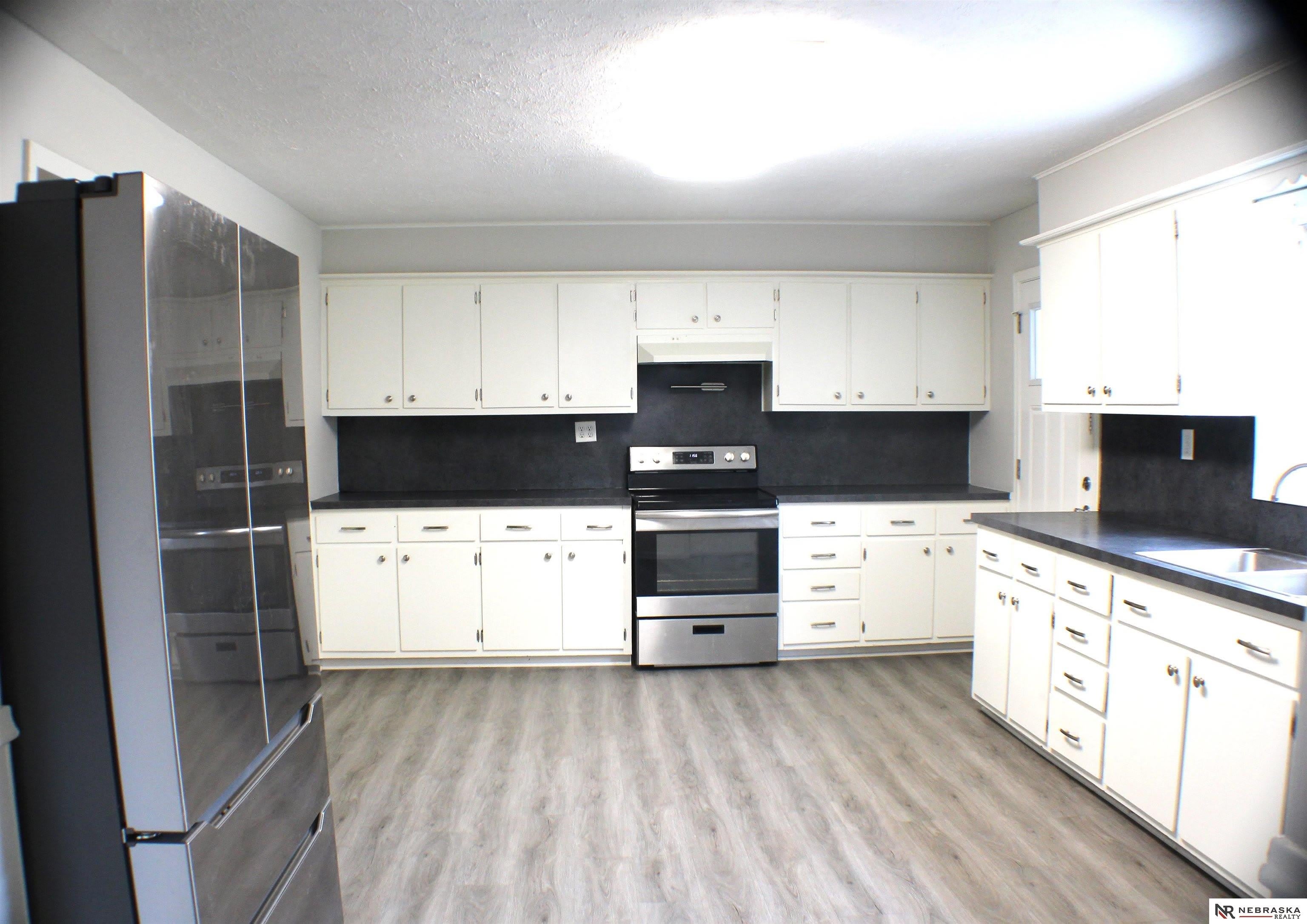 165 S 3Rd Street – photo 2