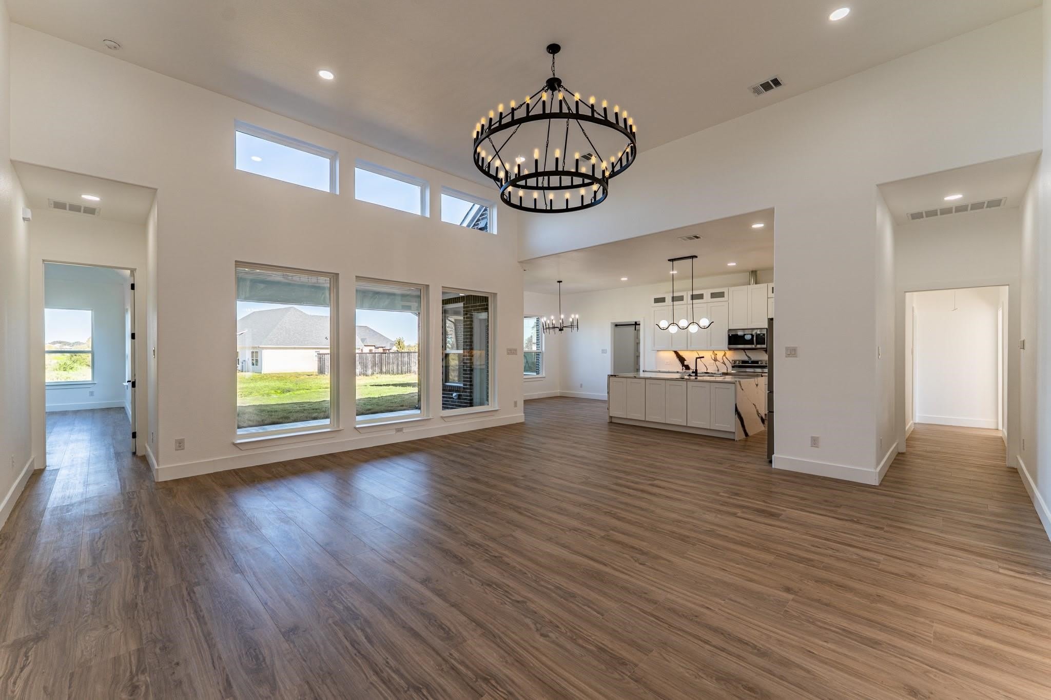 2147 Heath Street – photo 2