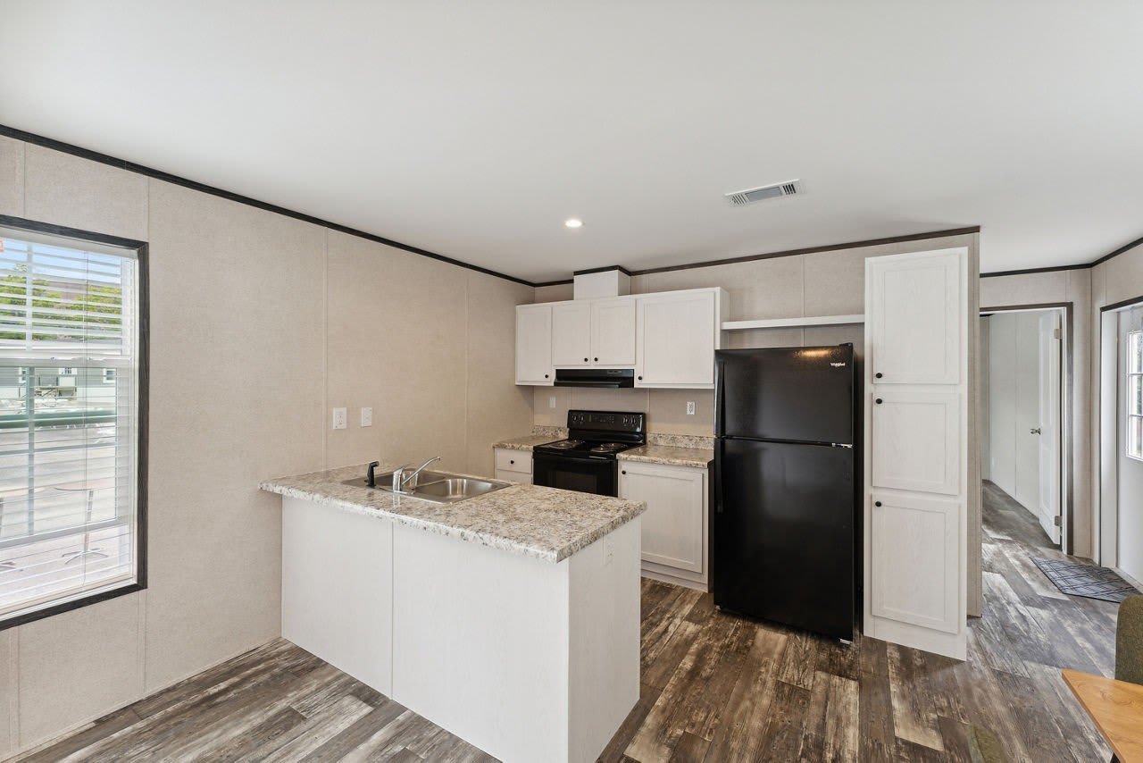2416 Dogwood St – photo 1