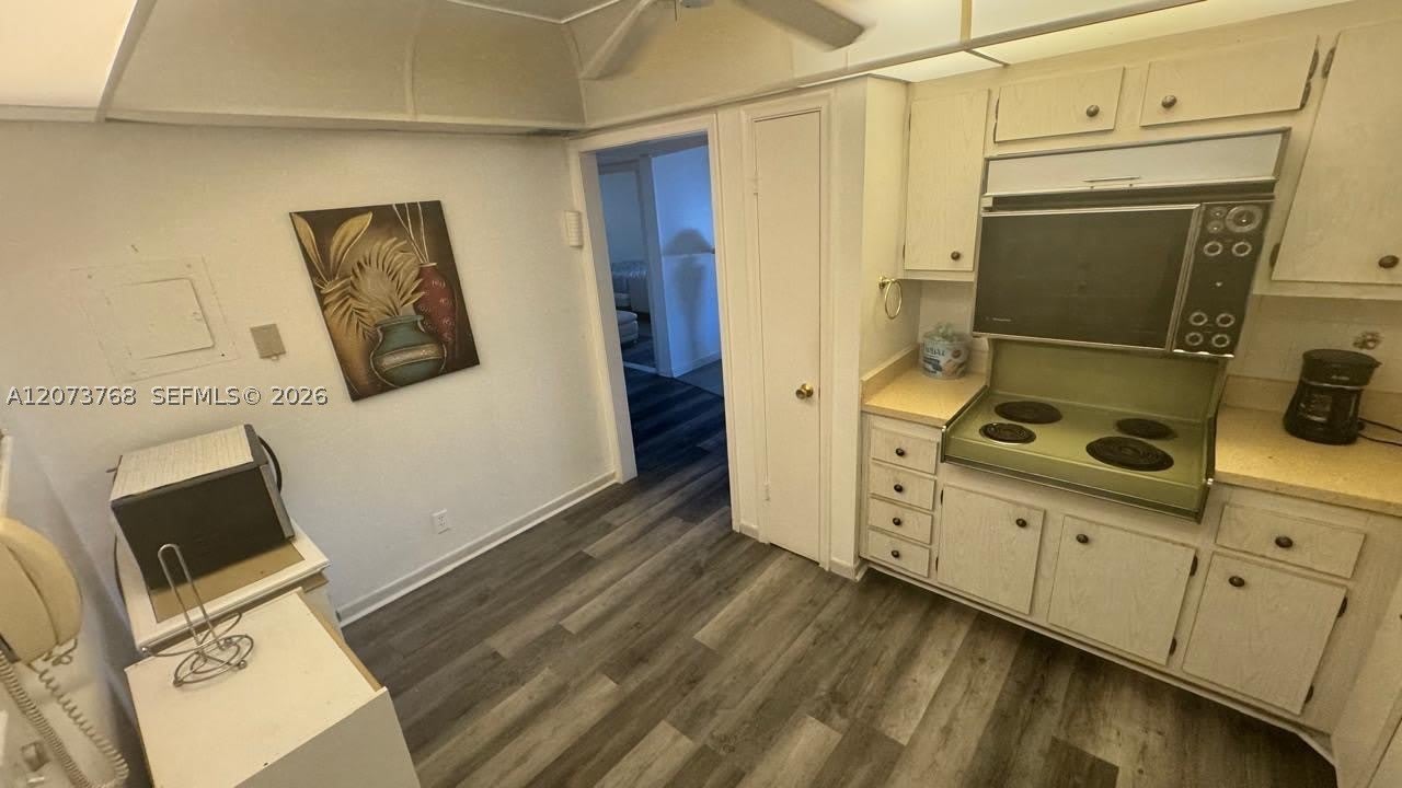 4851 NW 21st St – photo 4