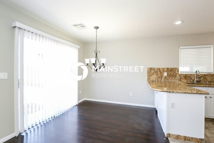 2052 Houdini Street – photo 4
