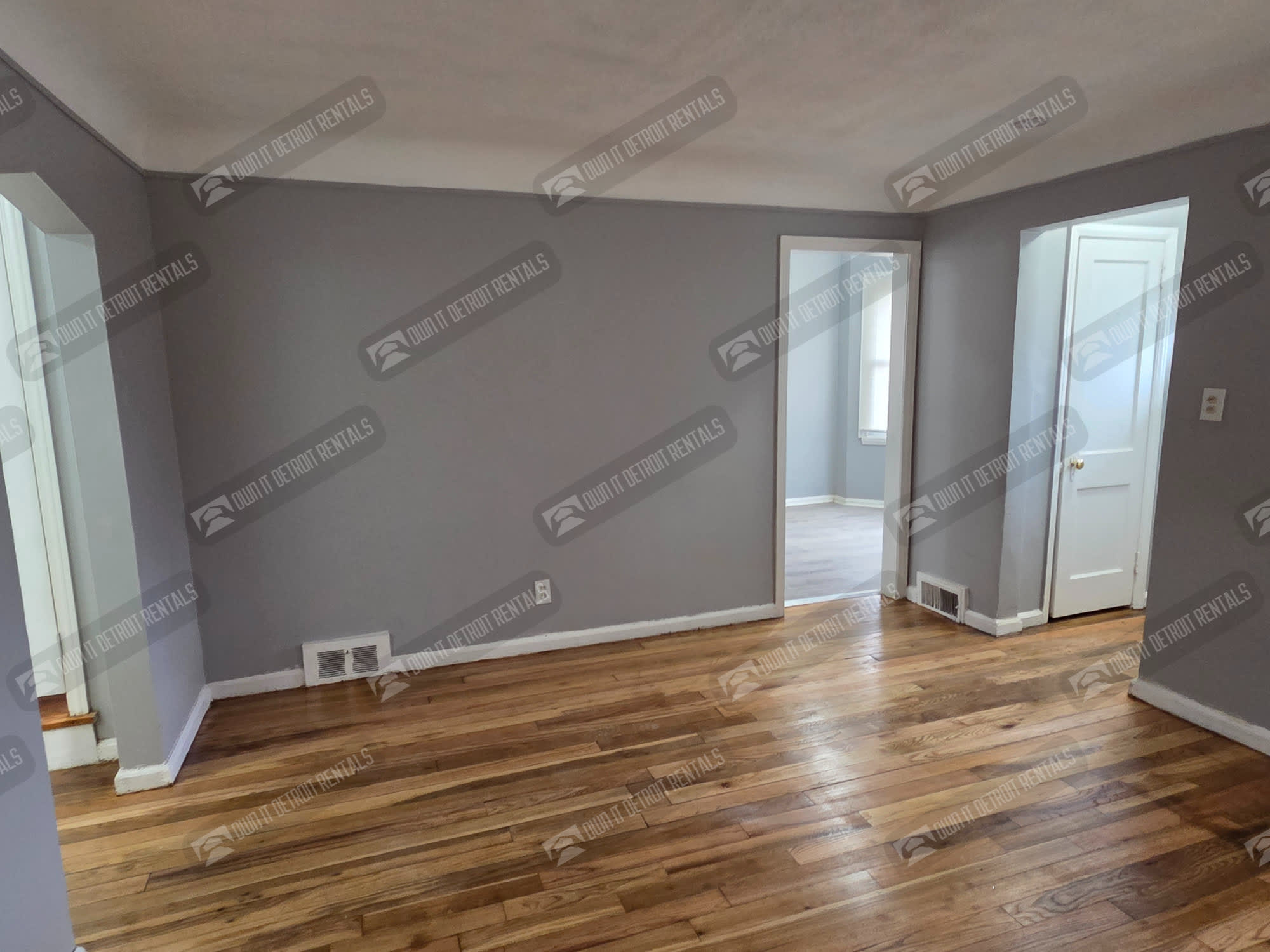 9526 Prest St – photo 5