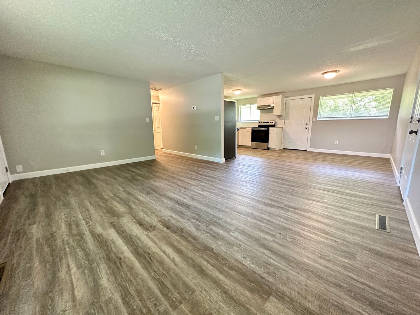 4408 Lesher, Kettering – photo 3