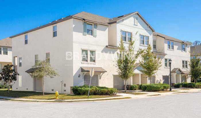 5640 Marbella Drive – photo 2