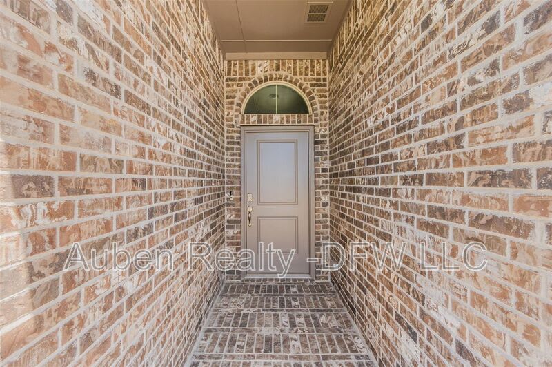 1343 Fox Hollow Road – photo 3