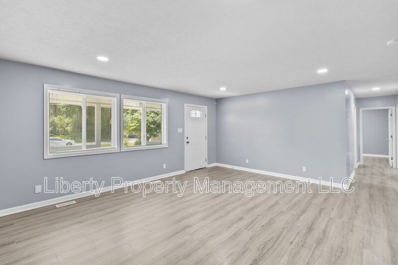 6318 Denver Dr – photo 4