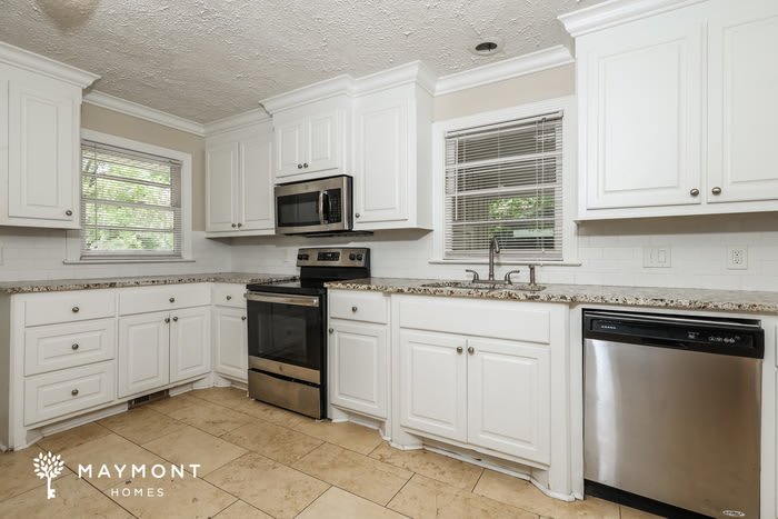 1434 Winchester Street – photo 5