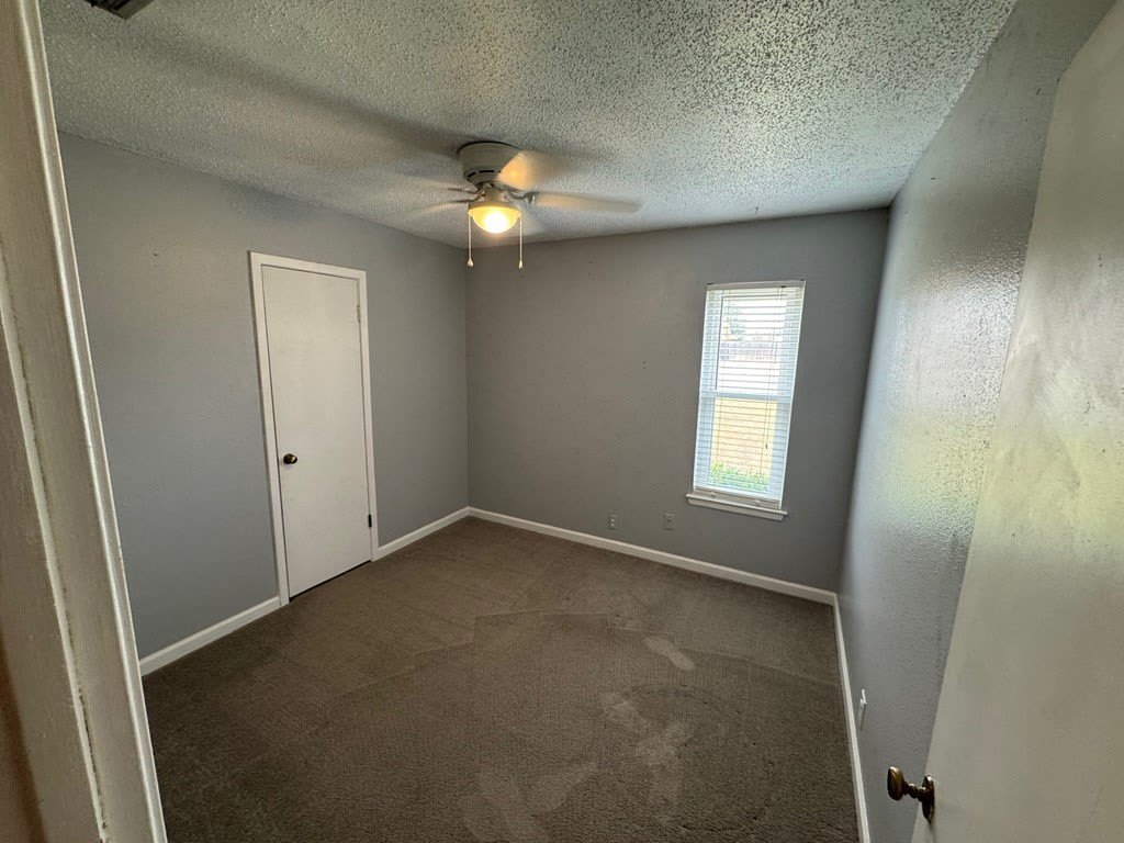 1752 53rd St – photo 5