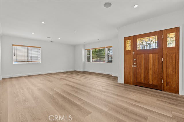 5110 Petit Avenue – photo 4