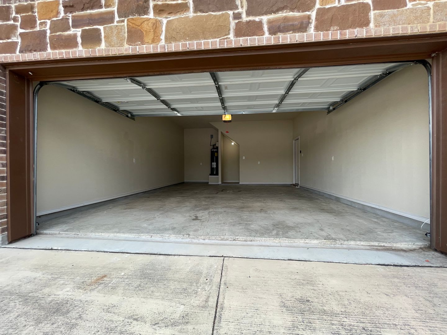 Townhome for rent – photo 2