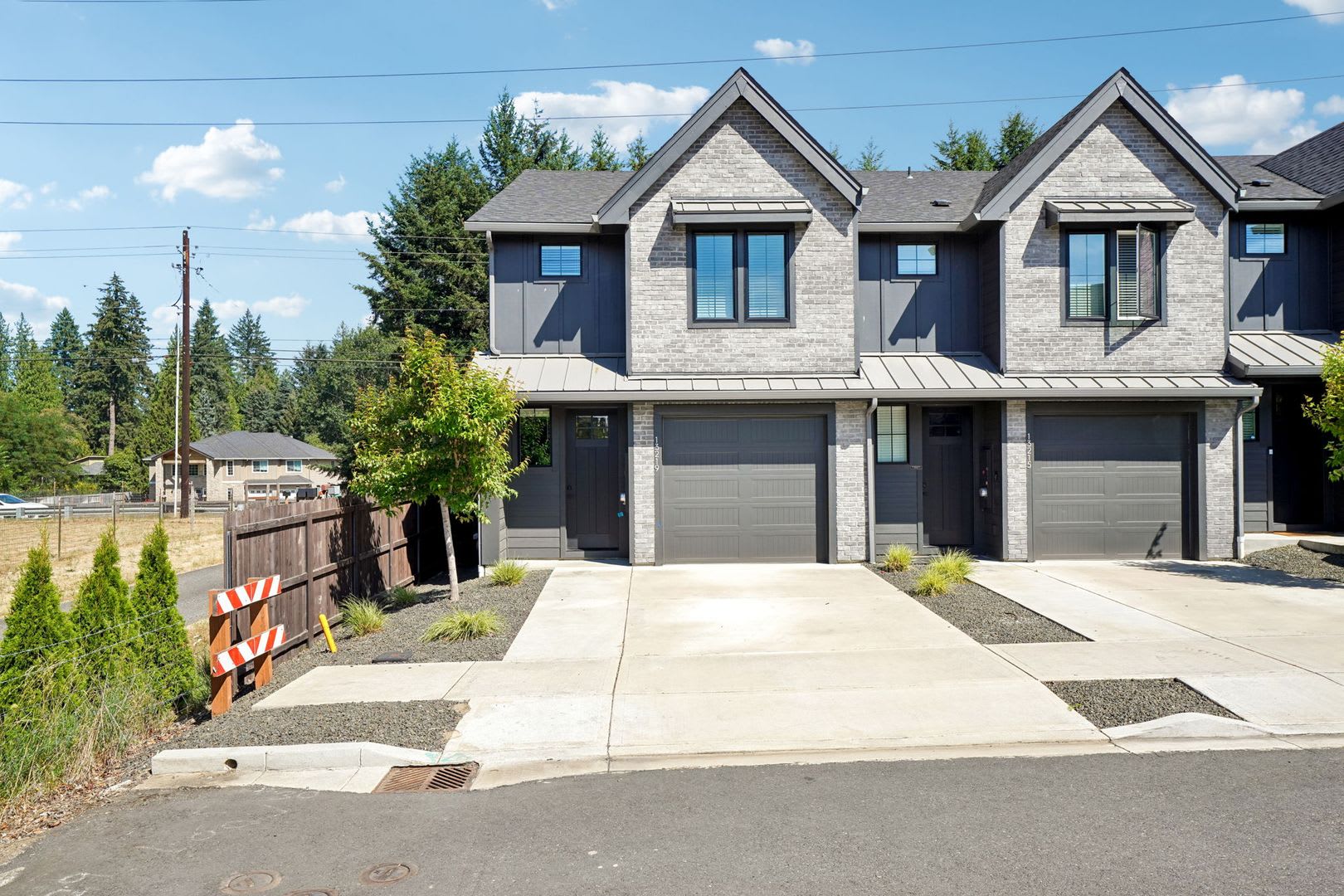 End Unit Luxury Townhome for Lease at the Courtyards at Hidden Crest – photo 1