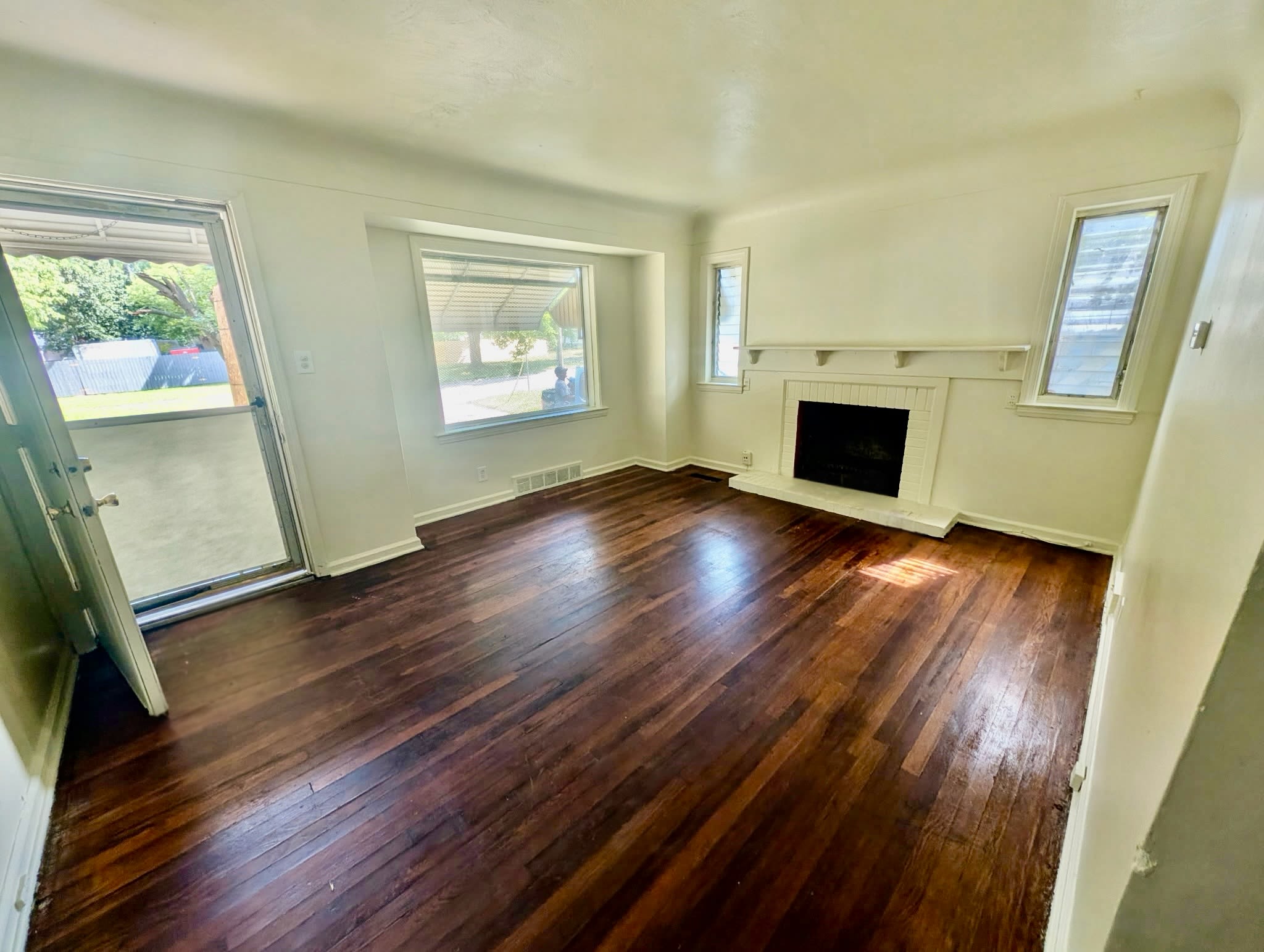 1161 FORREST HILL – photo 2