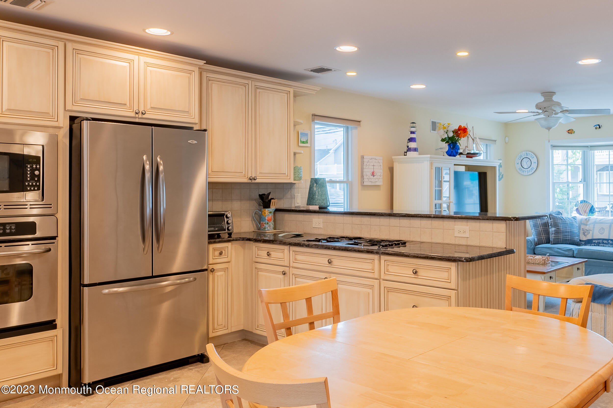 219 3rd Avenue – photo 2