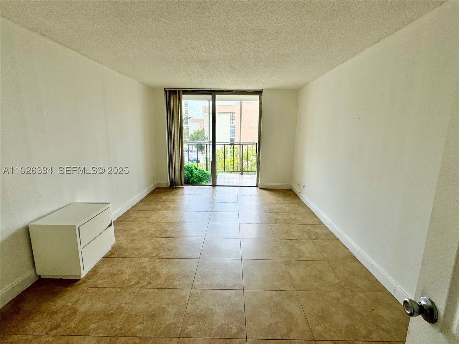 801 Three Islands Blvd – photo 4