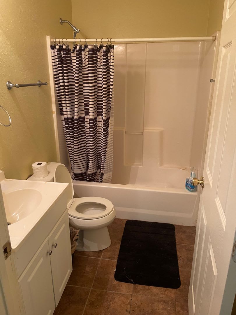 1 Bedroom 1 Bath – photo 2