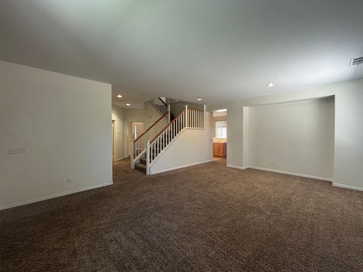 Grand East Lancaster Home – photo 4