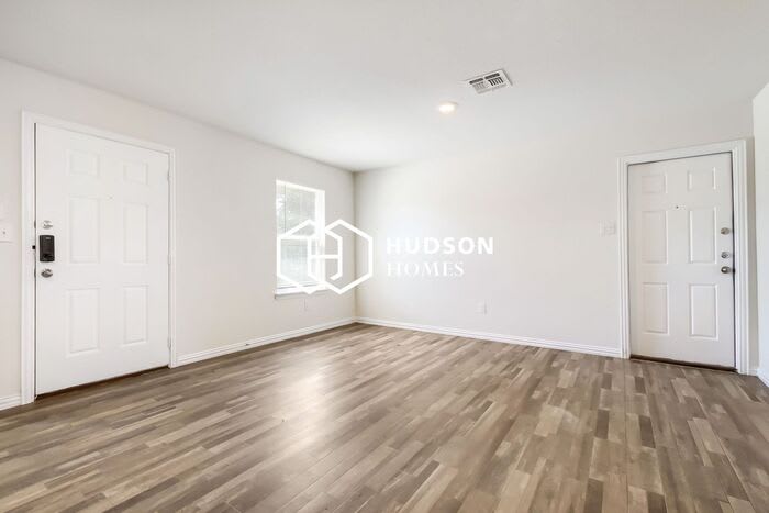 702 Walnut Street – photo 4
