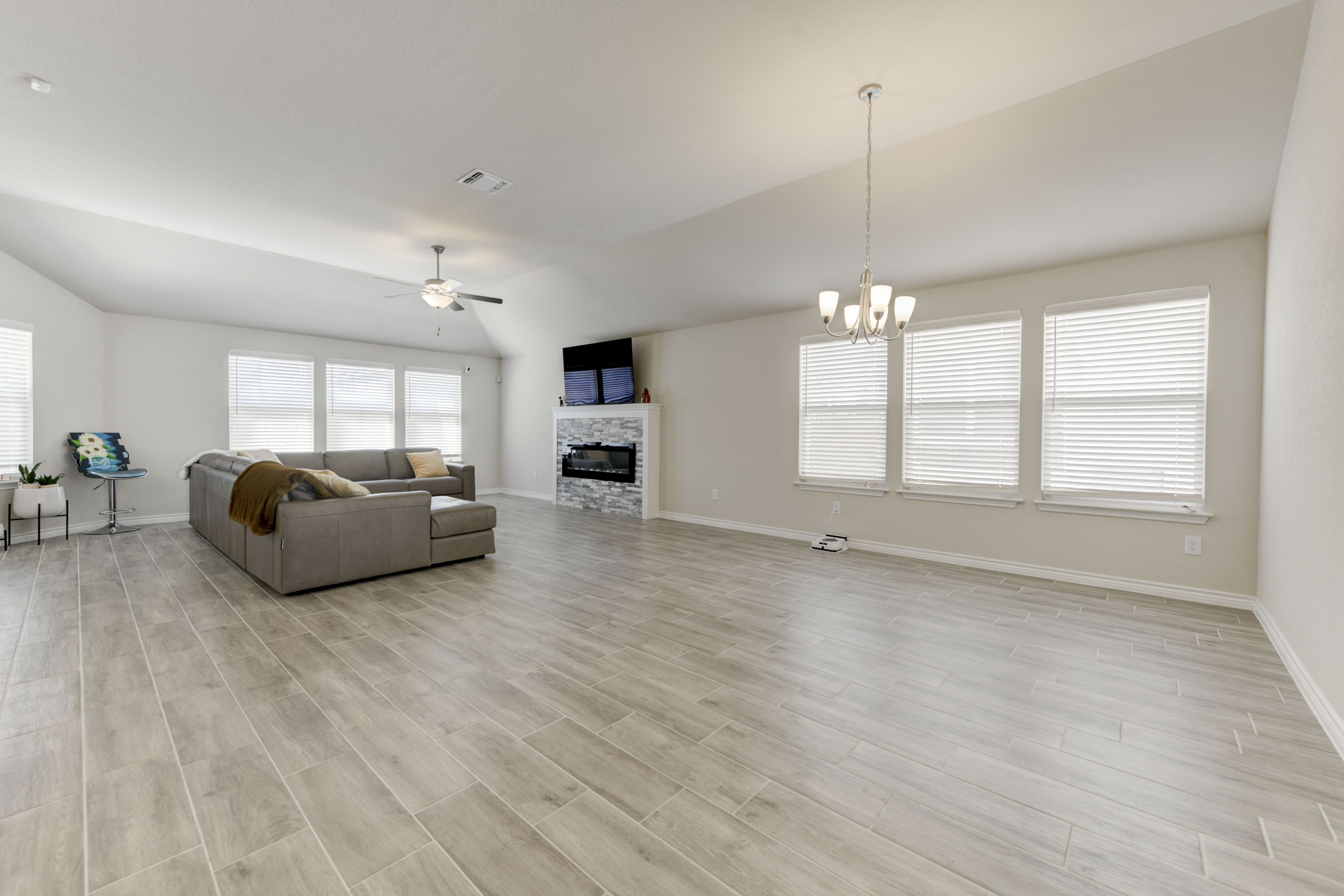 6302 Cordillera Drive – photo 4