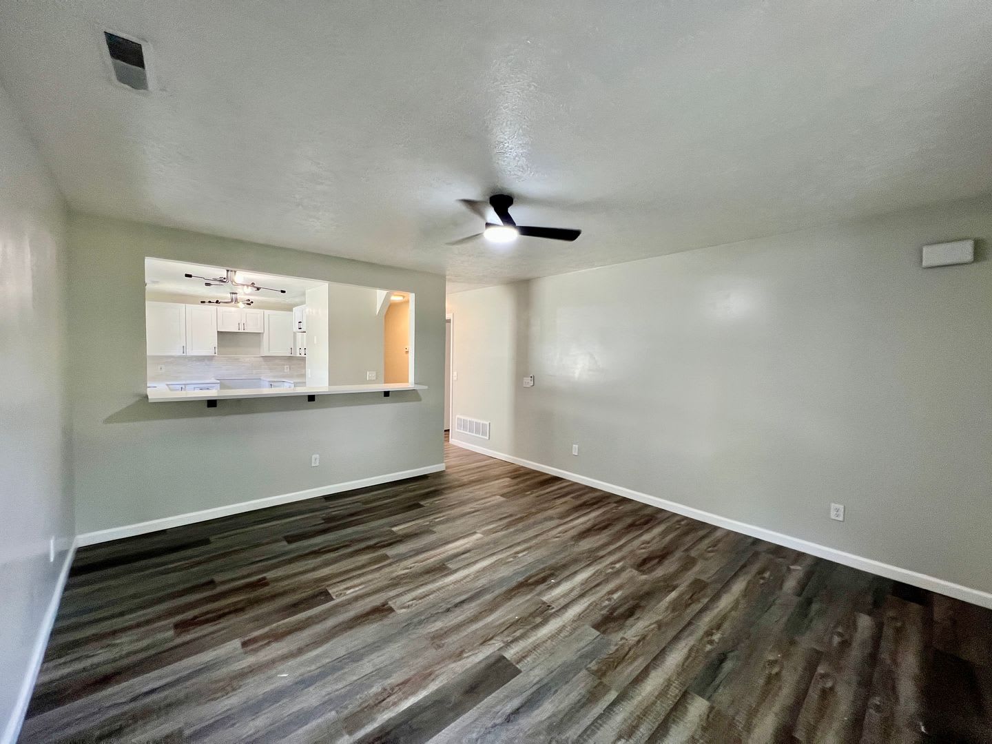 Renovated 3 Bedroom Home – photo 4