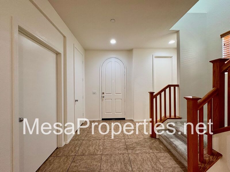 26182 Long St. – photo 4