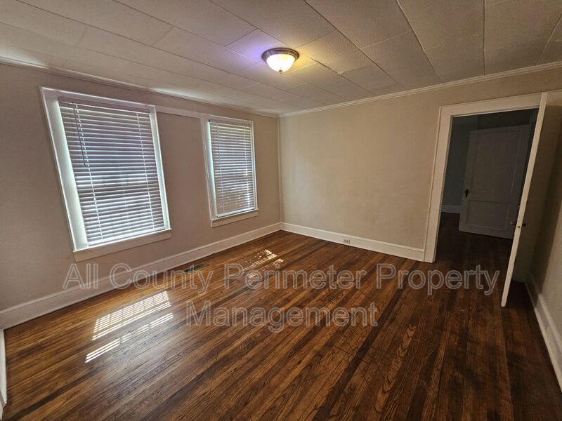746 Grenada Terrace – photo 4
