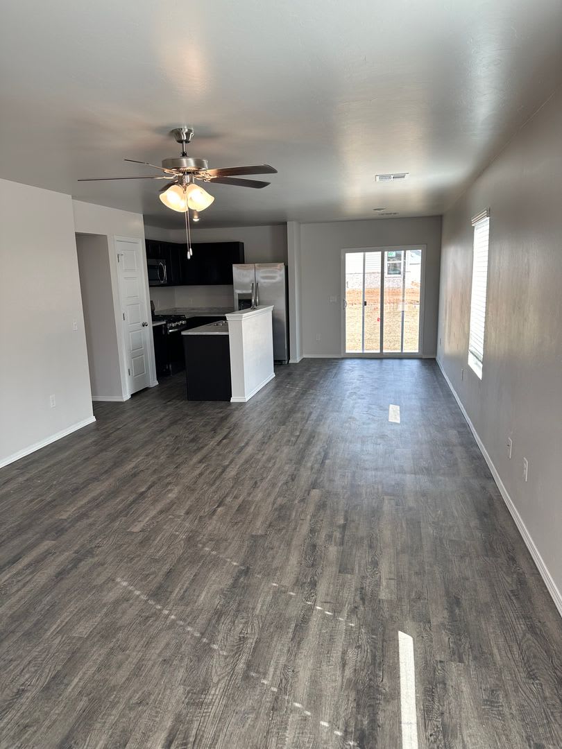 Golden Ticket Special: 6 Weeks Rent-Free! – photo 4