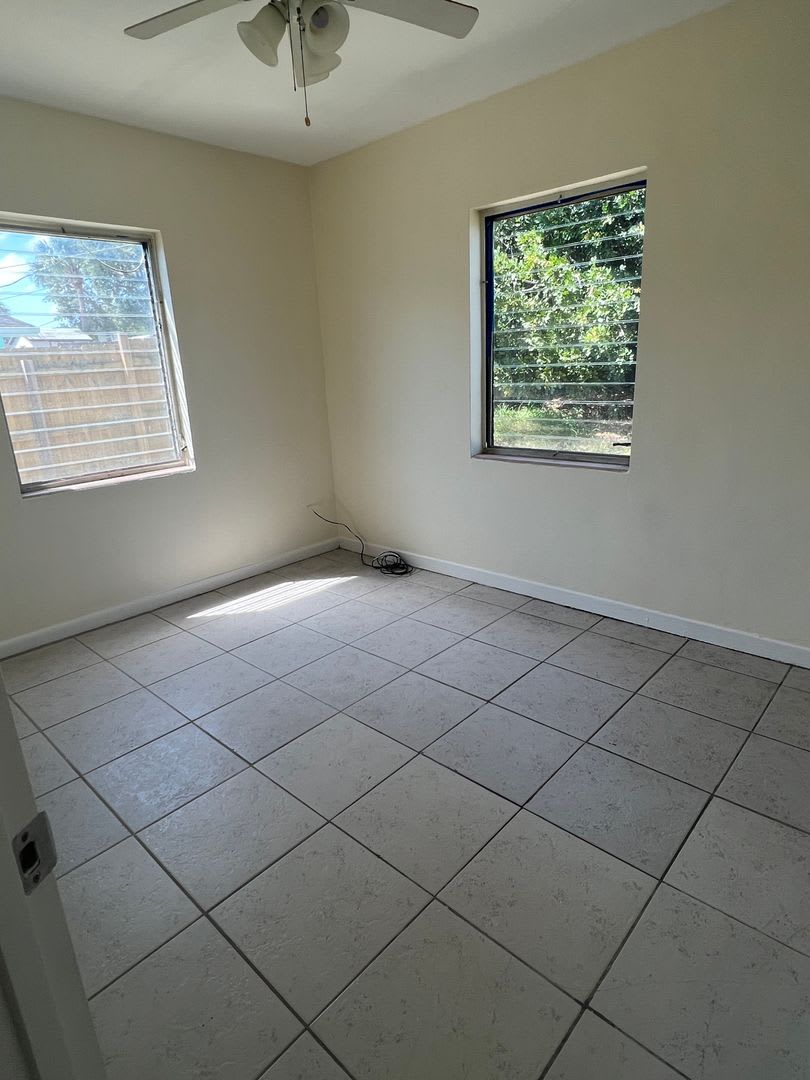 2 BEDROOM 1 BATHROOM SINGLE FAMILY HOME- COMING SOON – photo 3
