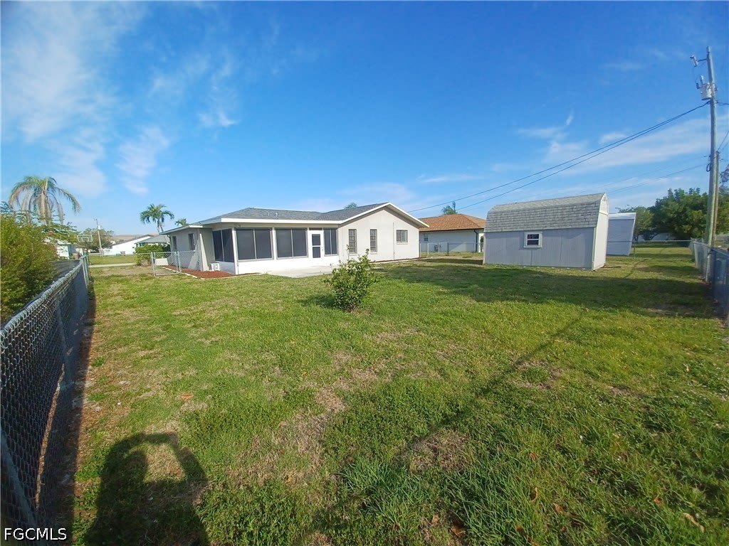 3305 SW 7th Place – photo 2