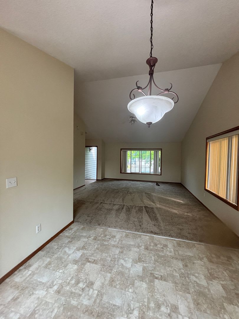 Spacious Tri-Level On Corner Lot – photo 3