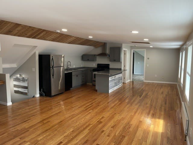 743 Highland – photo 2
