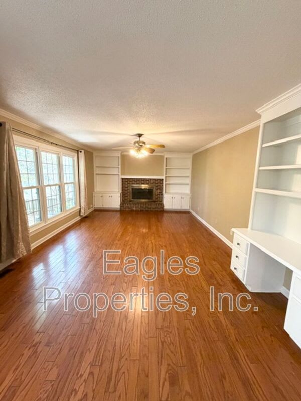 100 Lakeshore Court – photo 3