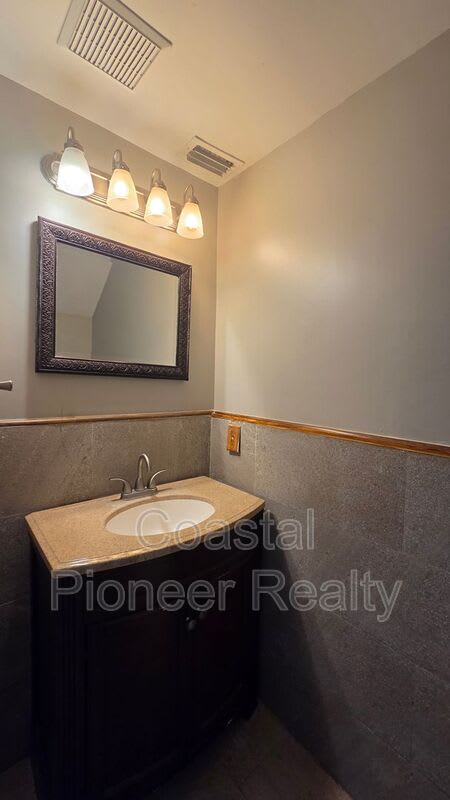 4306 Claverton Ct. – photo 5