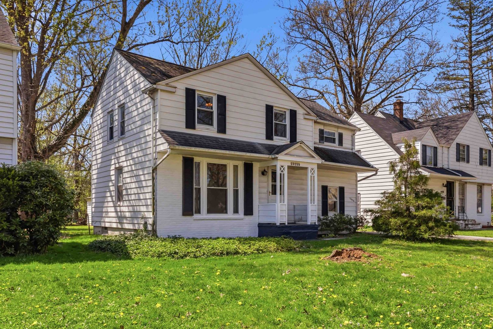 Charming 3Br Home In Warrensville Heights Fresh Interior New Roof Cmha Welcome – photo 3
