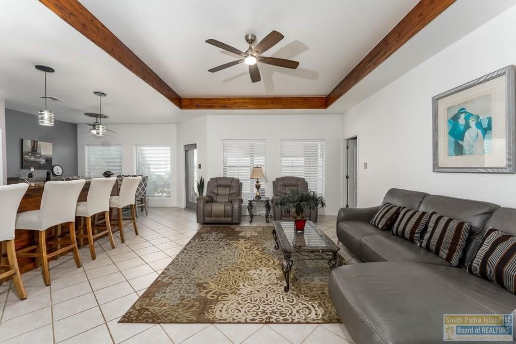1 Torrey Pines Dr – photo 2