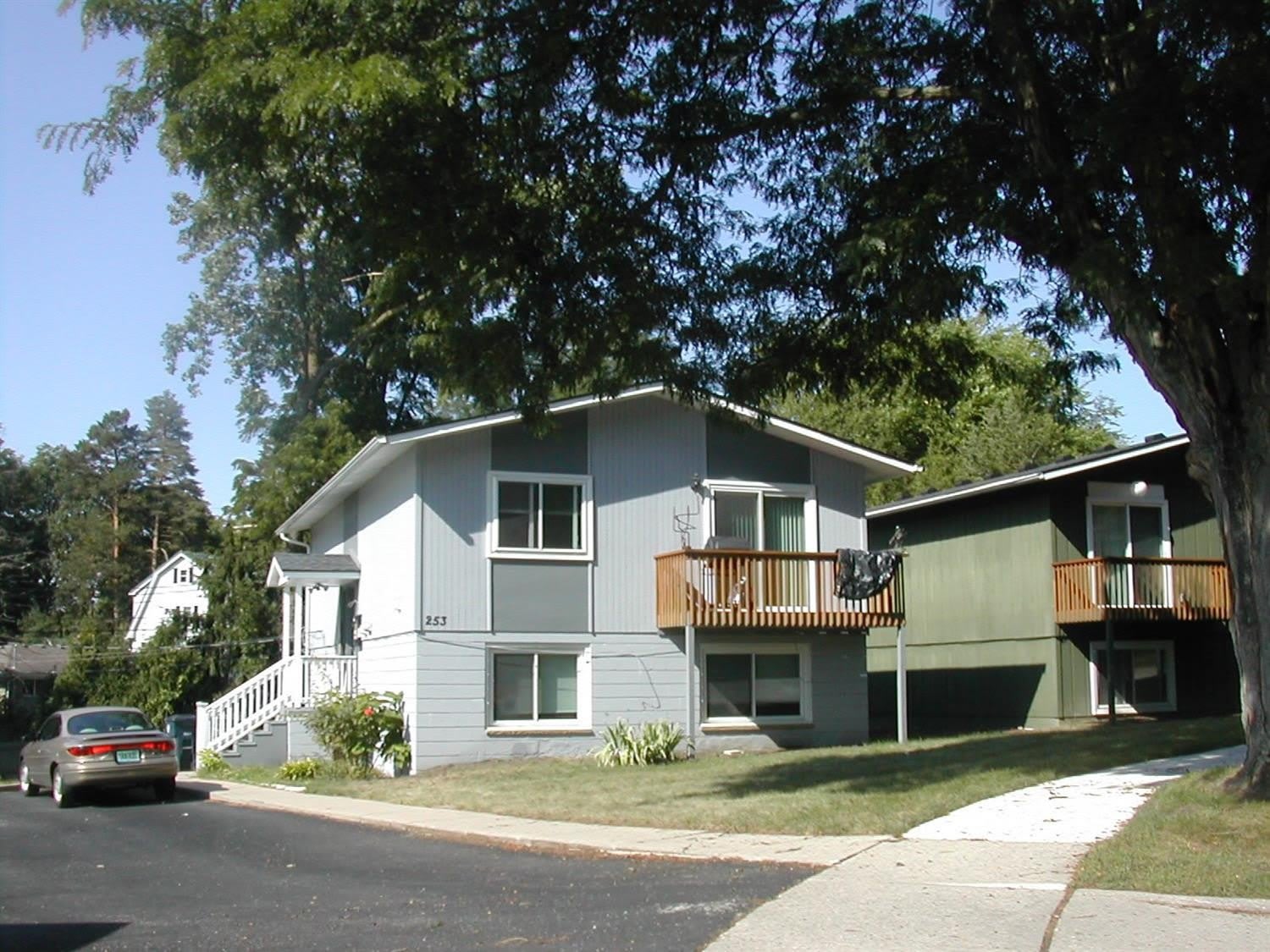 253 Brookridge Court – photo 1