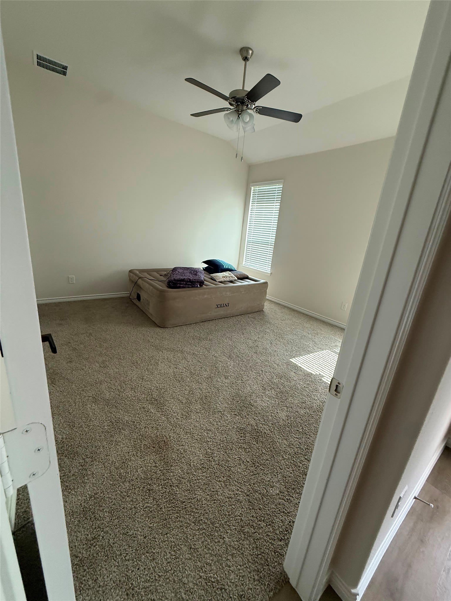 2140 Katharine Street – photo 5