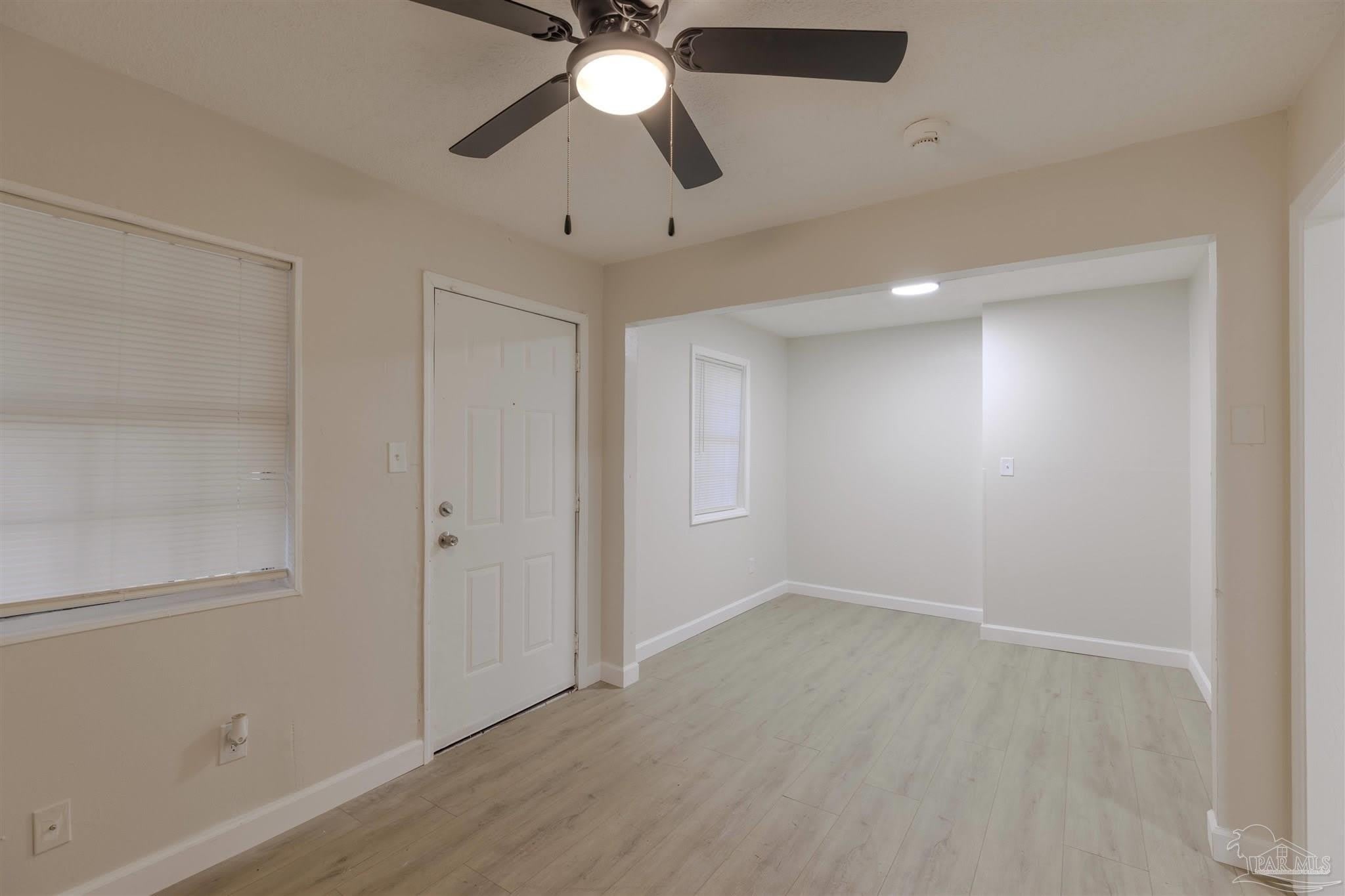 825 Booker Ave – photo 4