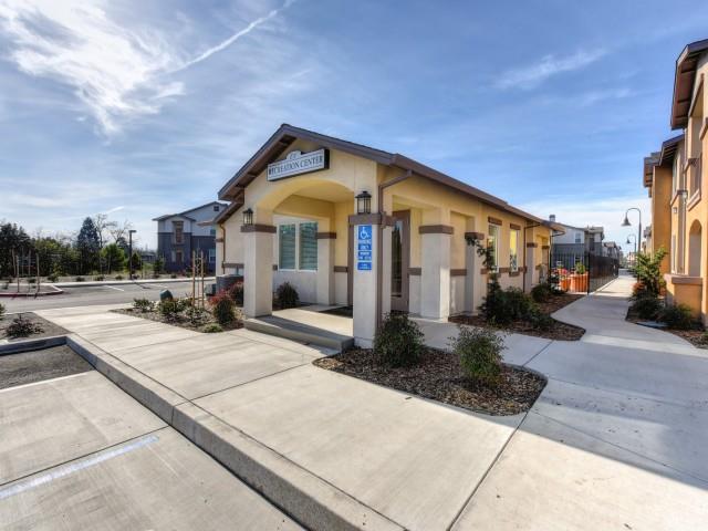 728 W Sacramento Avenue – photo 4