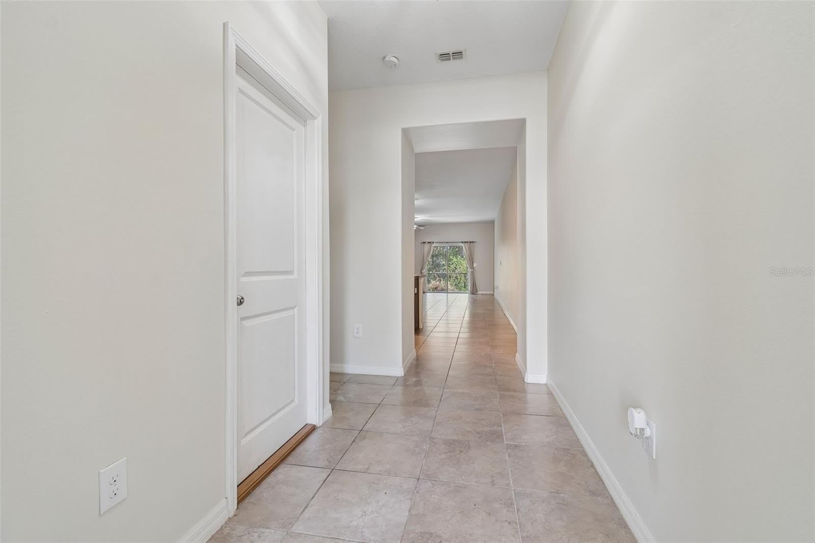 10687 LAKE MONTAUK Drive – photo 5