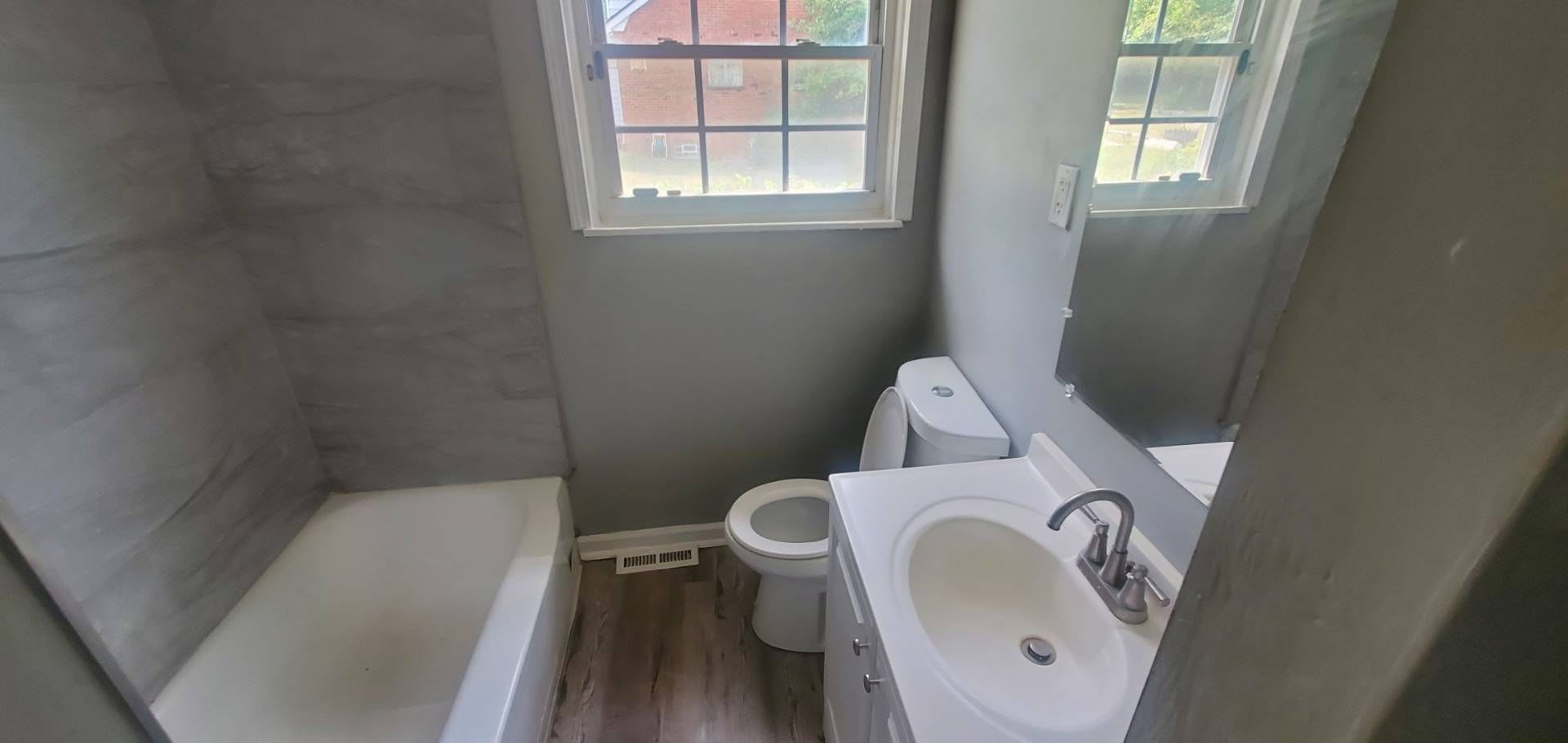 Charming 4-Bedroom Property in Prime Location – photo 5