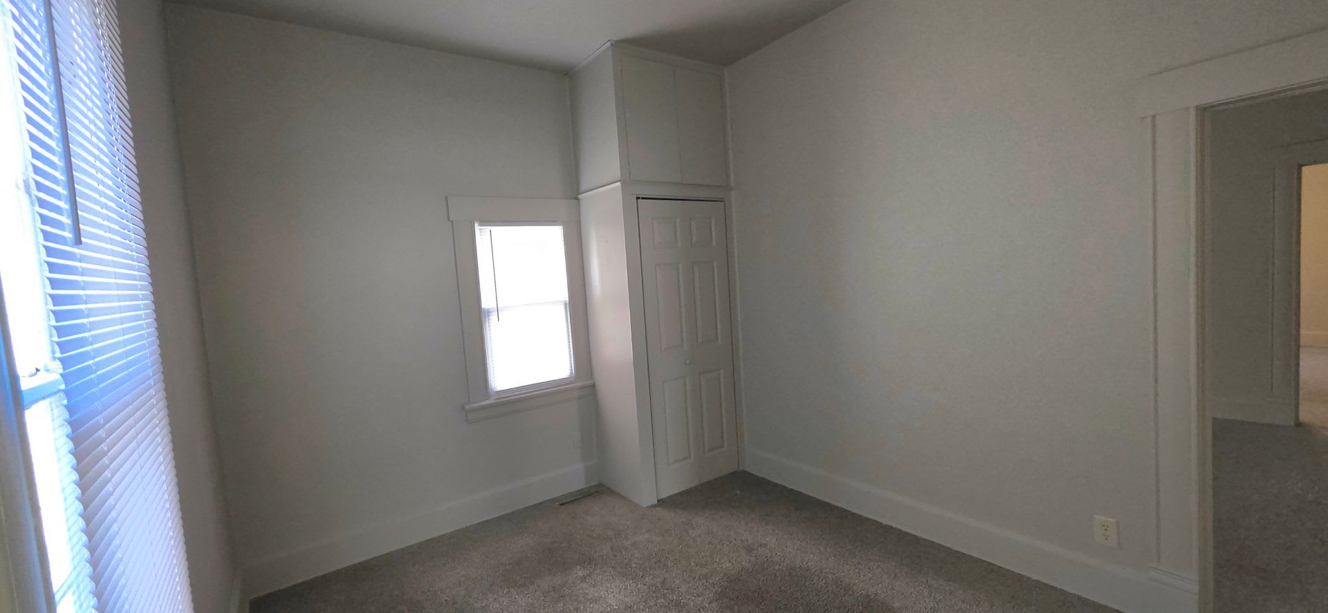 Charming Bungalow 3 Bedroom 1 Bath $895 – photo 2