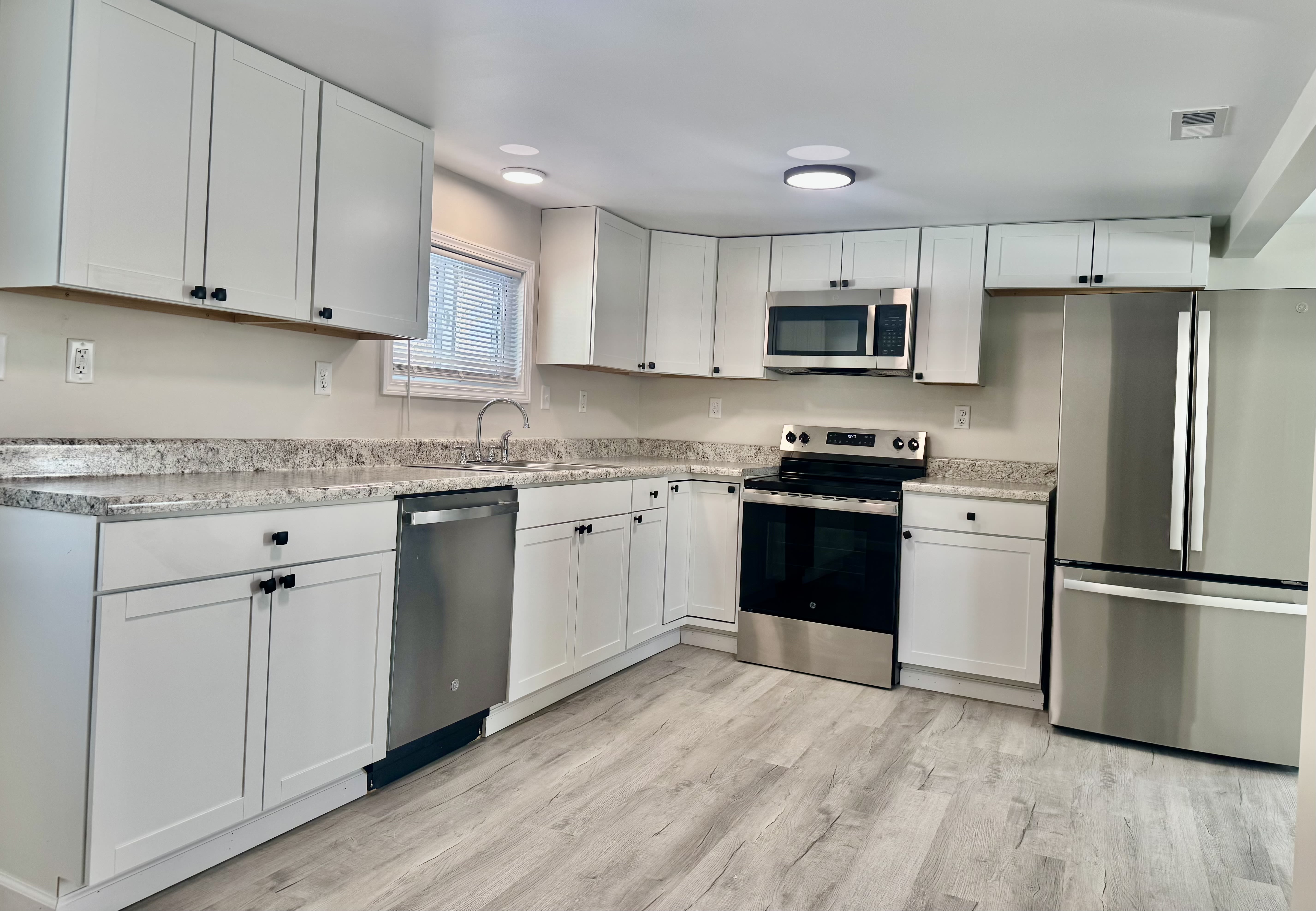 1070 Hightop Rd – photo 4