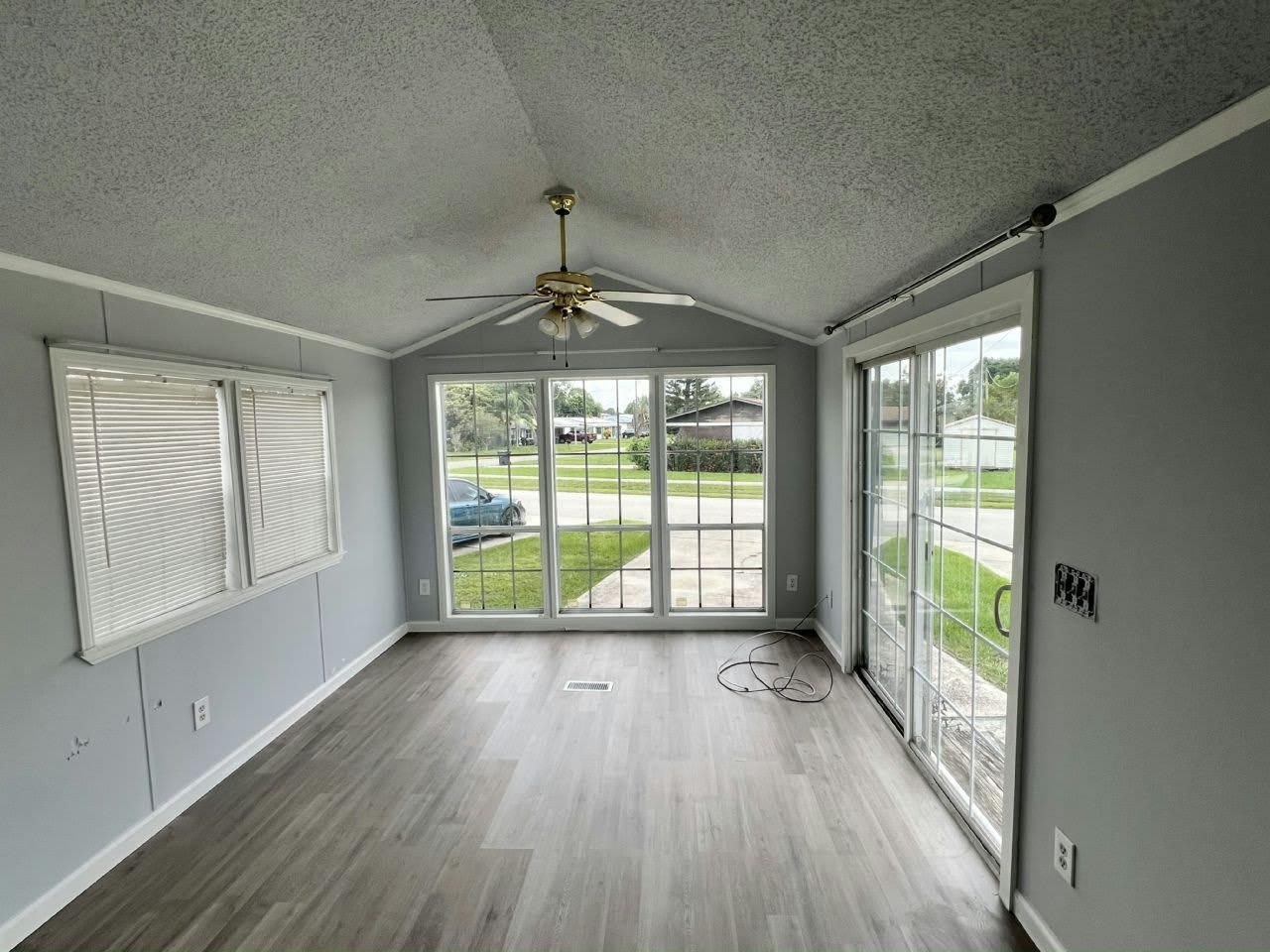 137 N Anoka Ave – photo 4