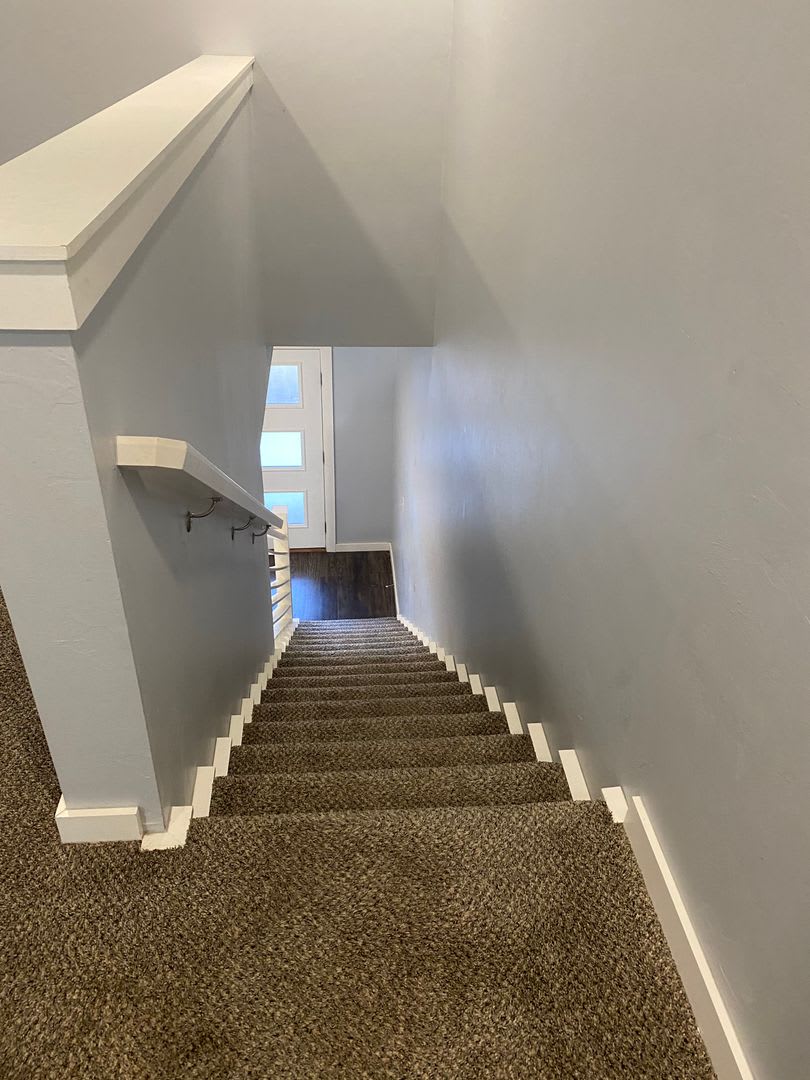 1 2 Off 1St Month 3 Bedroom 2 5 Bathroom 1 Car Garage Fenced Backyard – photo 5