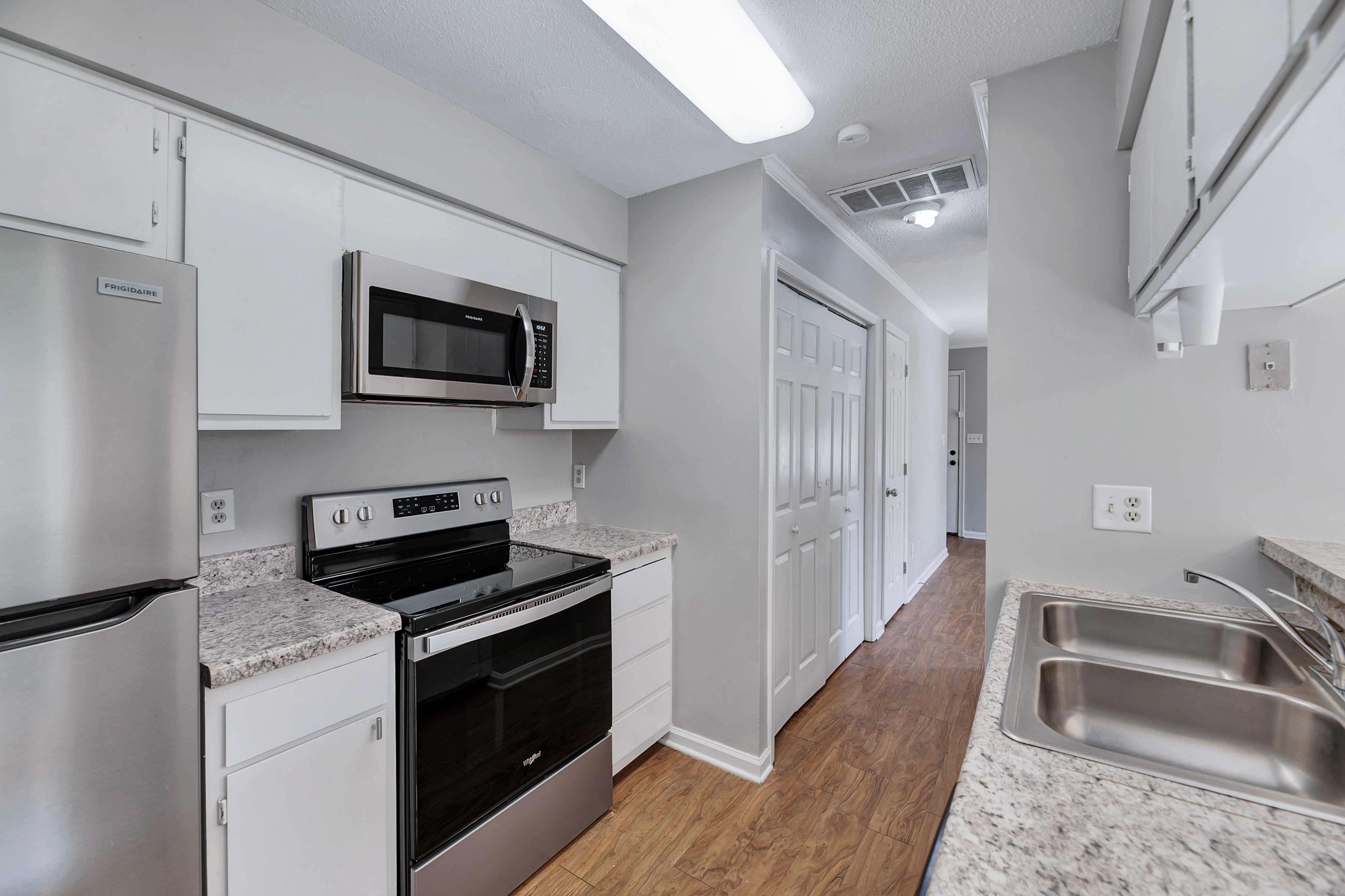 4304 Presley Ct – photo 5